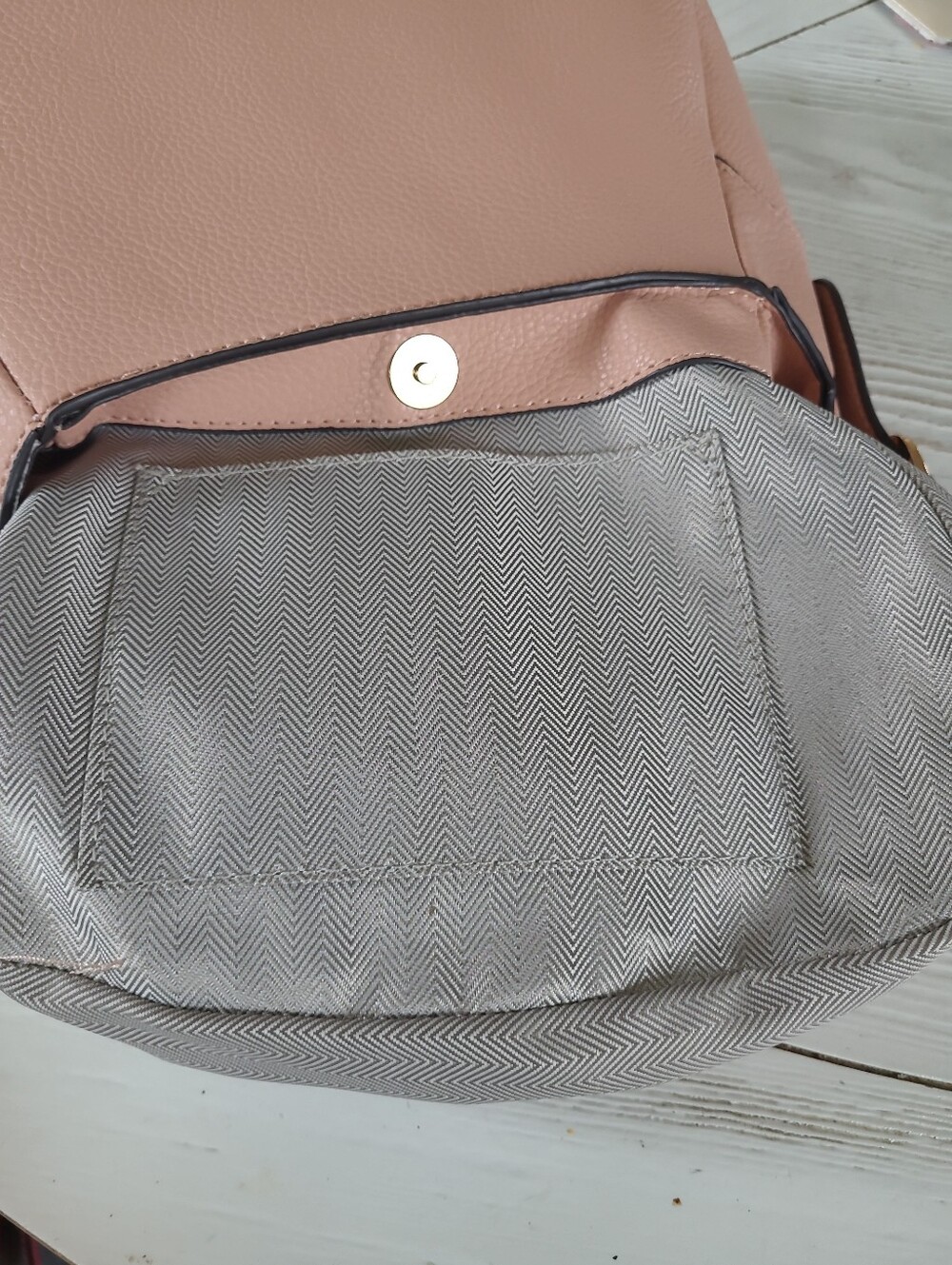 Kate Spade Small Blush Pink Hobo - EUC - Picture 14 of 16